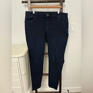 Style & Co Women's Dark Blue stretchy Jeans. Skinny style. Dark wash. Size 18